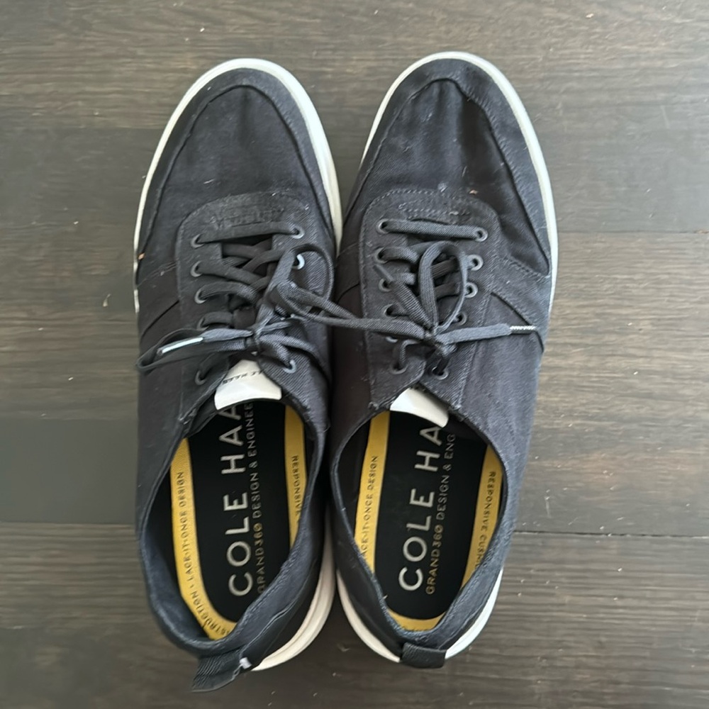 Cole Haan Men’s sneakers like new!